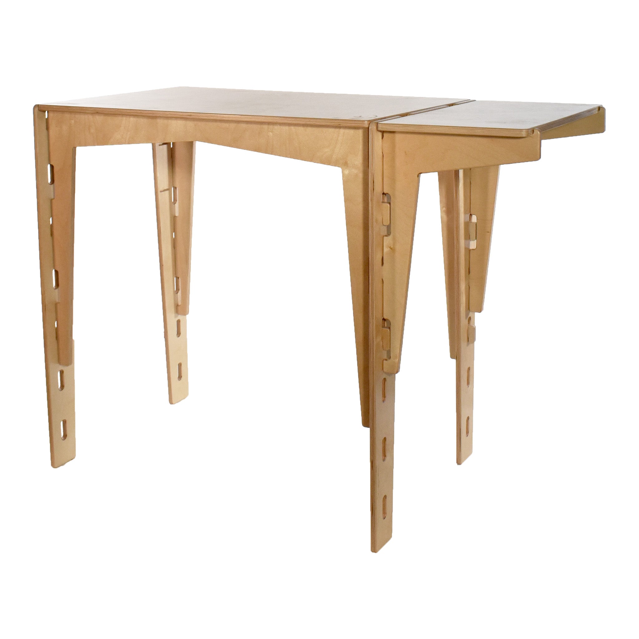 A handcrafted MOD5 Adjustable Modular Desk made of FSC-certified wood by FiVO.