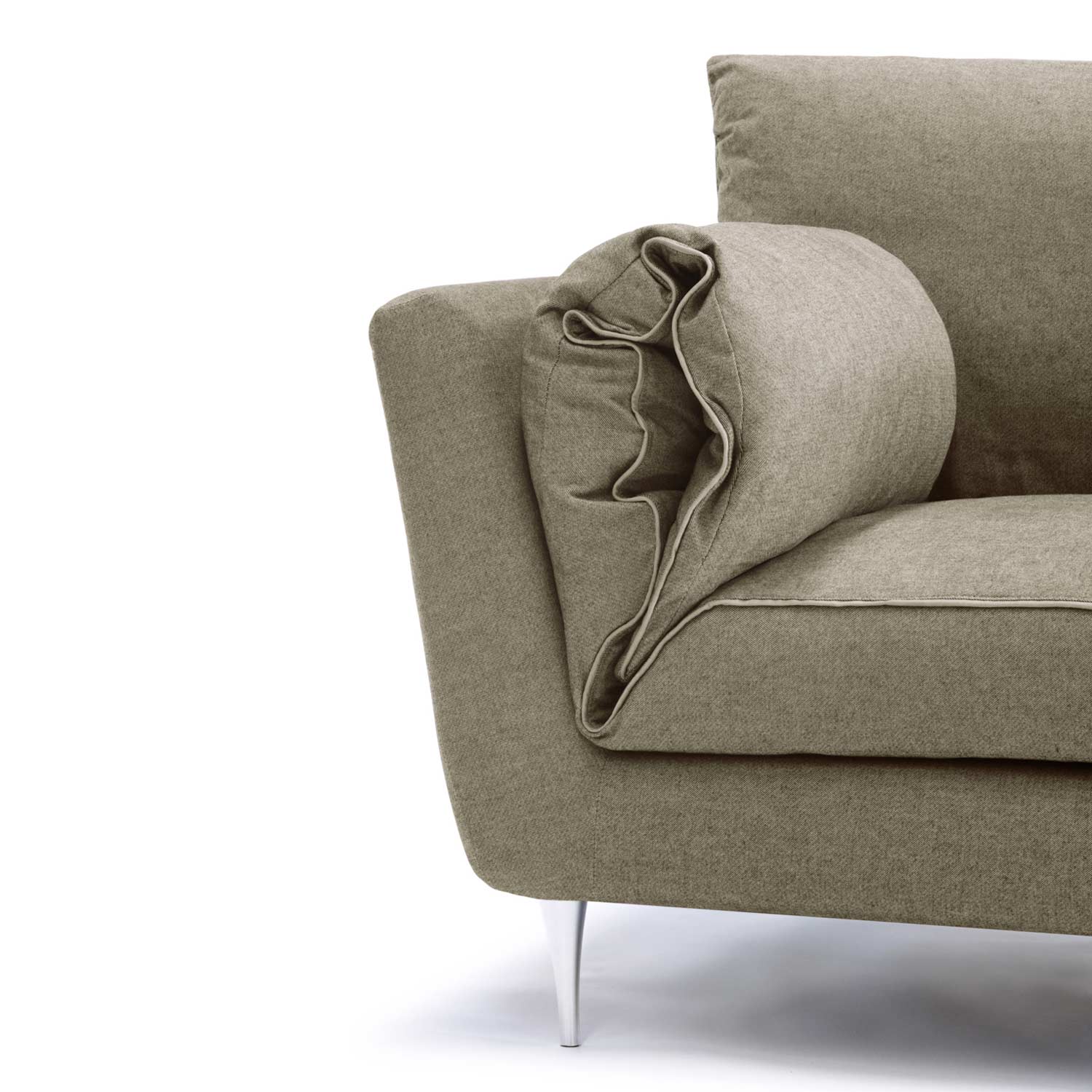 Casquet Sofa with Wings, 2.5 Seat