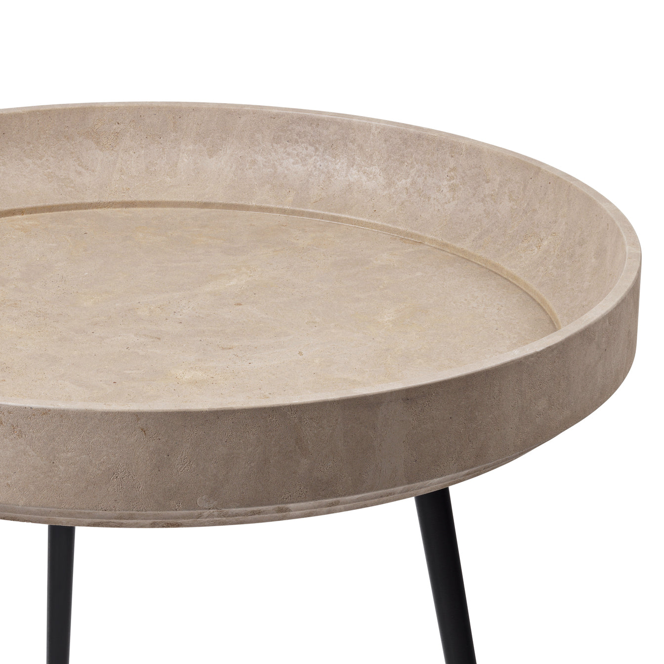 A detail of the light coffee Matek bowl table made with upcycled coffee waste, by Mater.