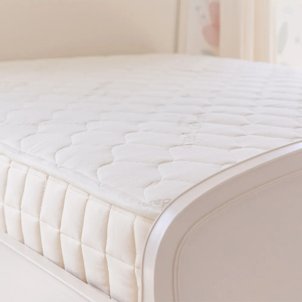 Verse Kids Organic Mattress by Naturepedic